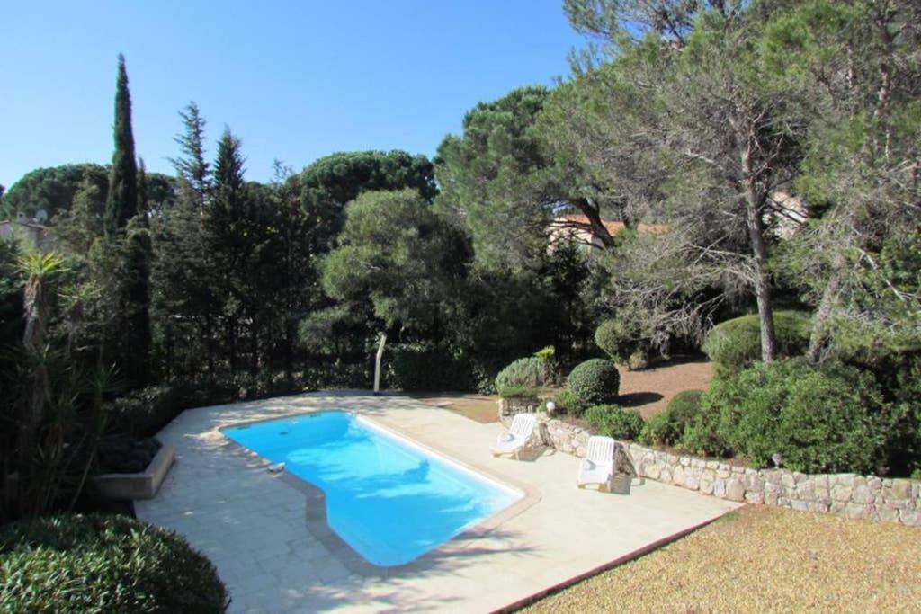 Villa 8 Pers, Climatisee, Piscine Chauffee, Un Havre De Paix Sous Les Pins Parasols Roquebrune-sur Argens Exterior foto